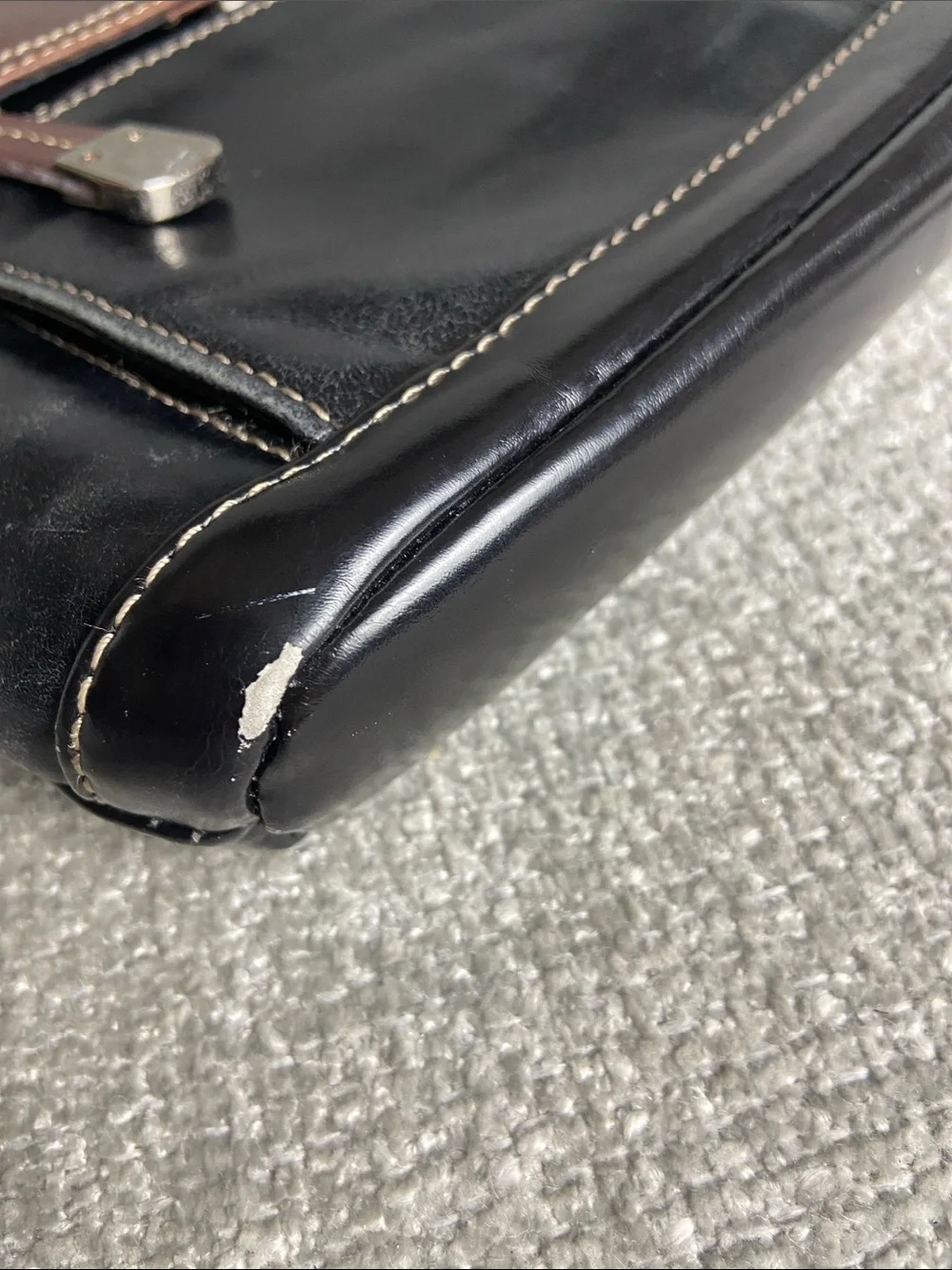 Gianni Bini compact leather